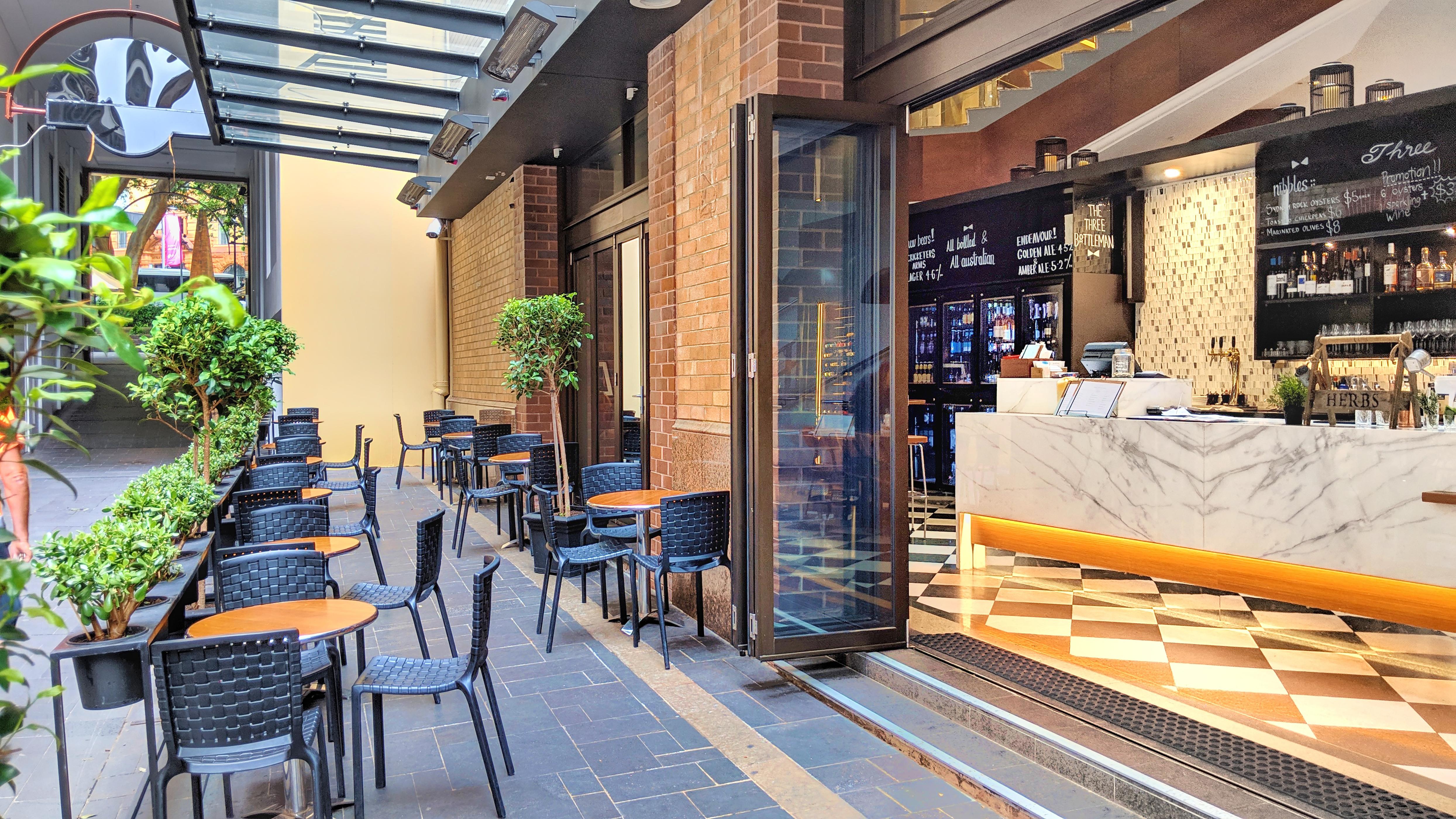 Sydney Harbour Marriott Hotel at Circular Quay Eksteriør bilde The interior of the café