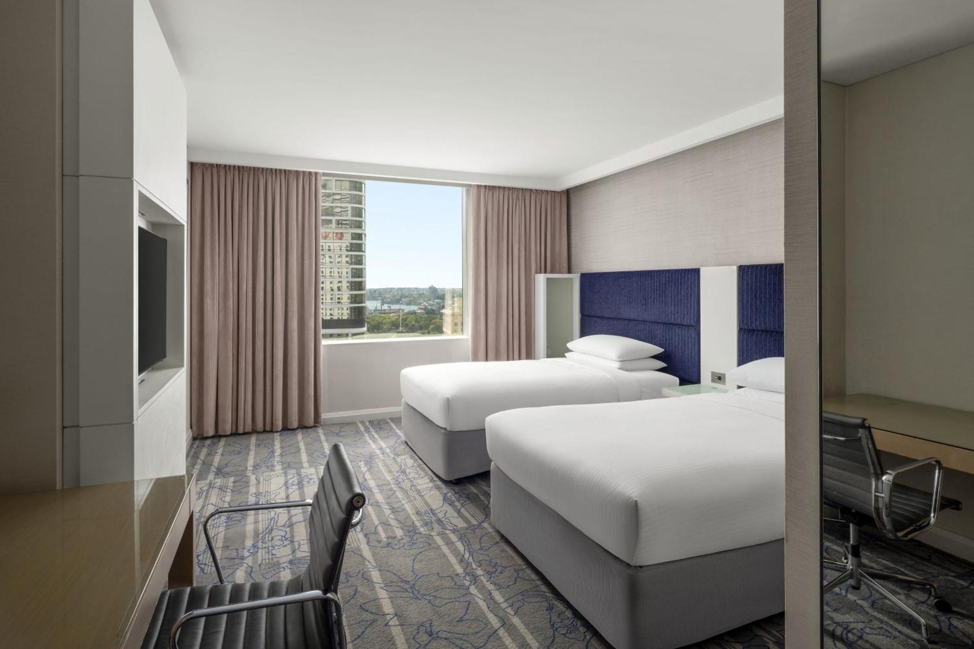 Sydney Harbour Marriott Hotel at Circular Quay Eksteriør bilde A typical room at the hotel