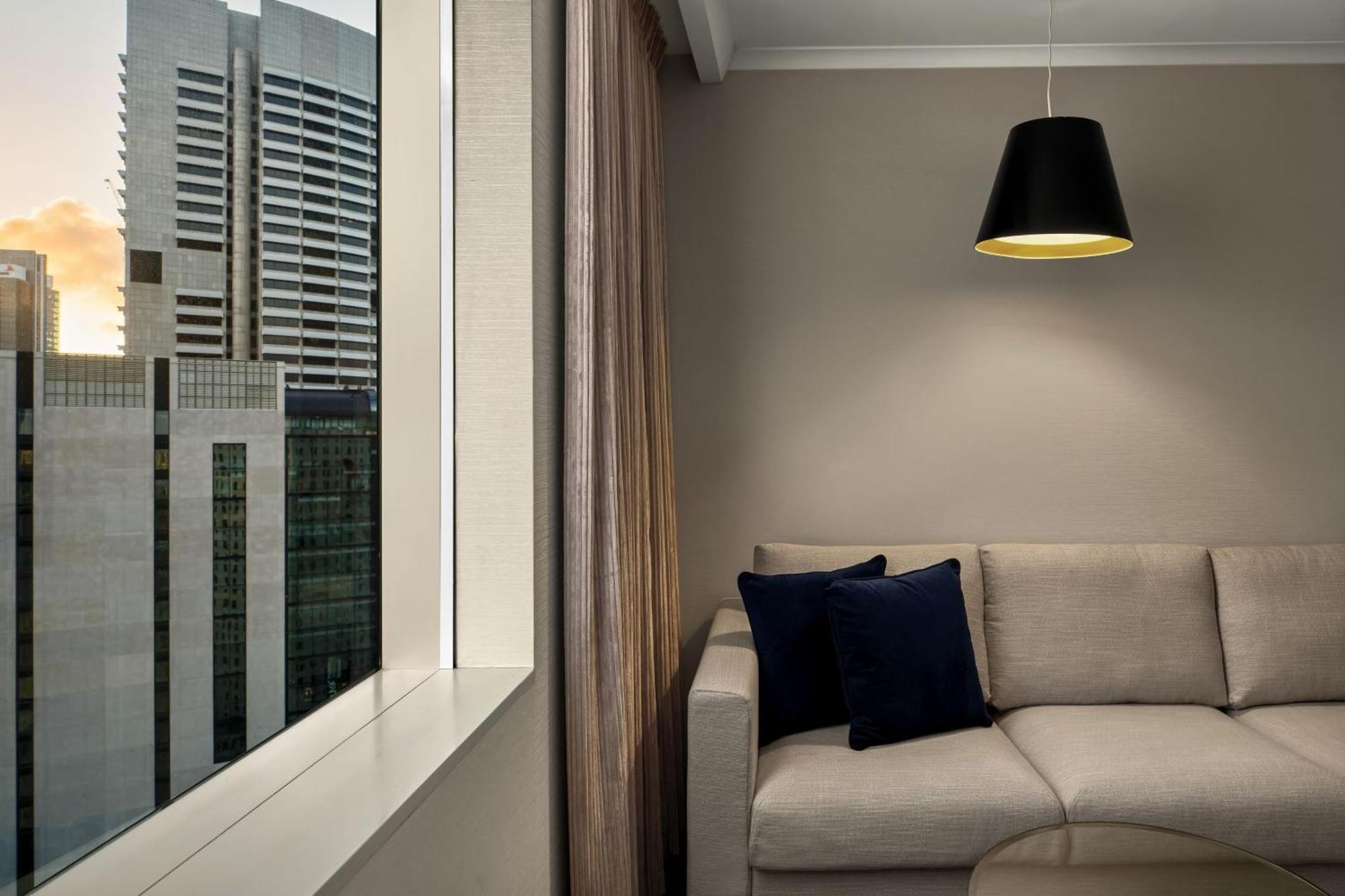 Sydney Harbour Marriott Hotel at Circular Quay Eksteriør bilde A pendant light