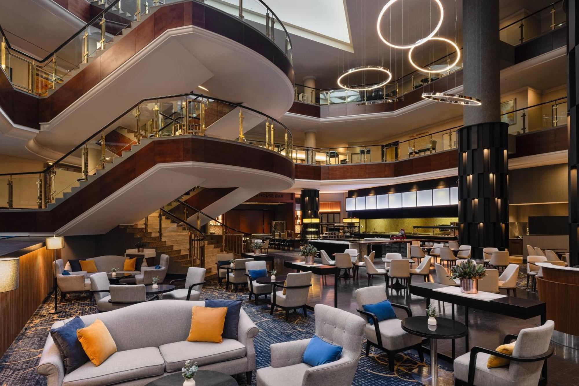 Sydney Harbour Marriott Hotel at Circular Quay Eksteriør bilde The lobby of the Renaissance Boston Harborview