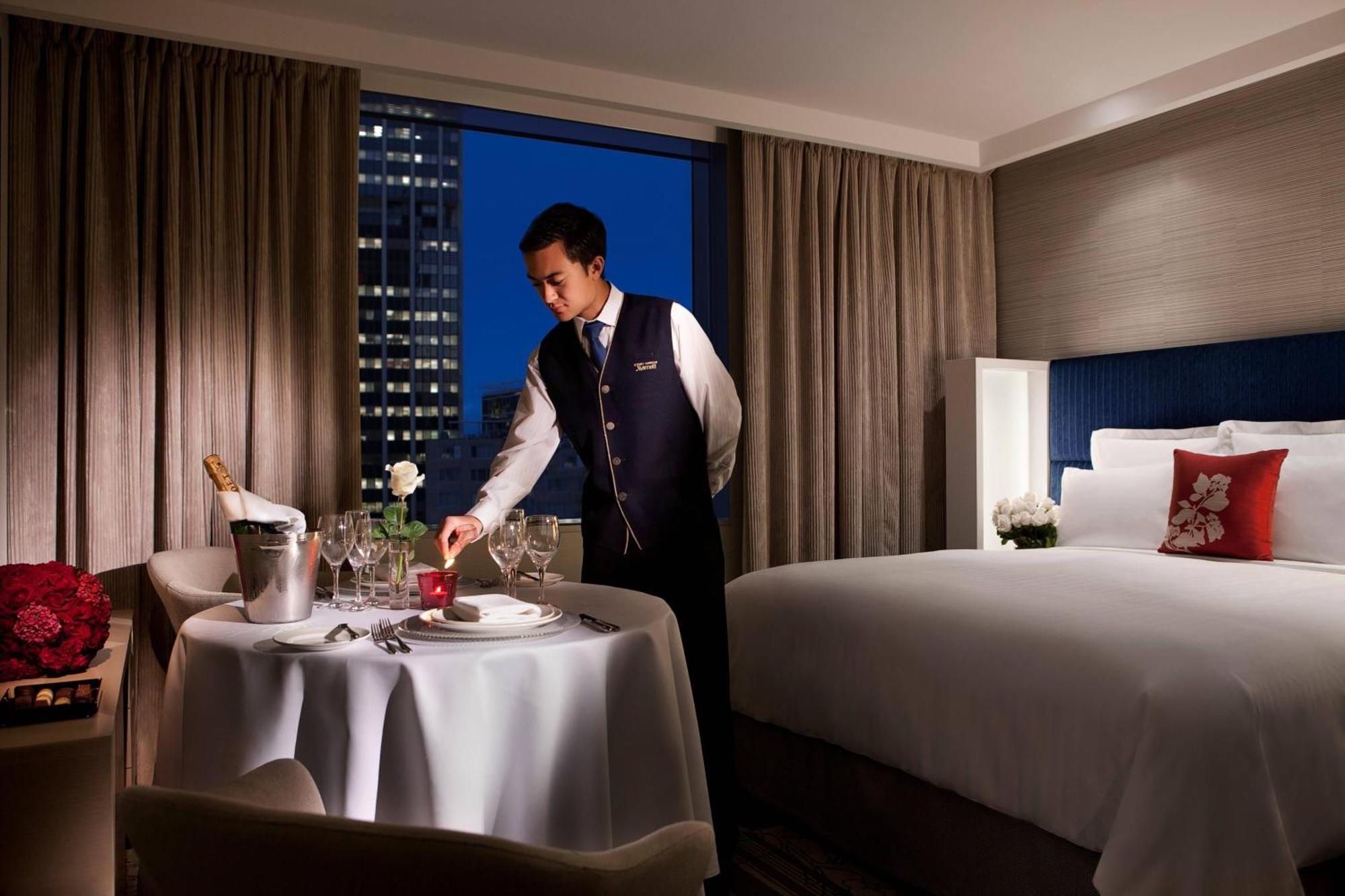 Sydney Harbour Marriott Hotel at Circular Quay Eksteriør bilde A room at the Mandarin Oriental, Hong Kong